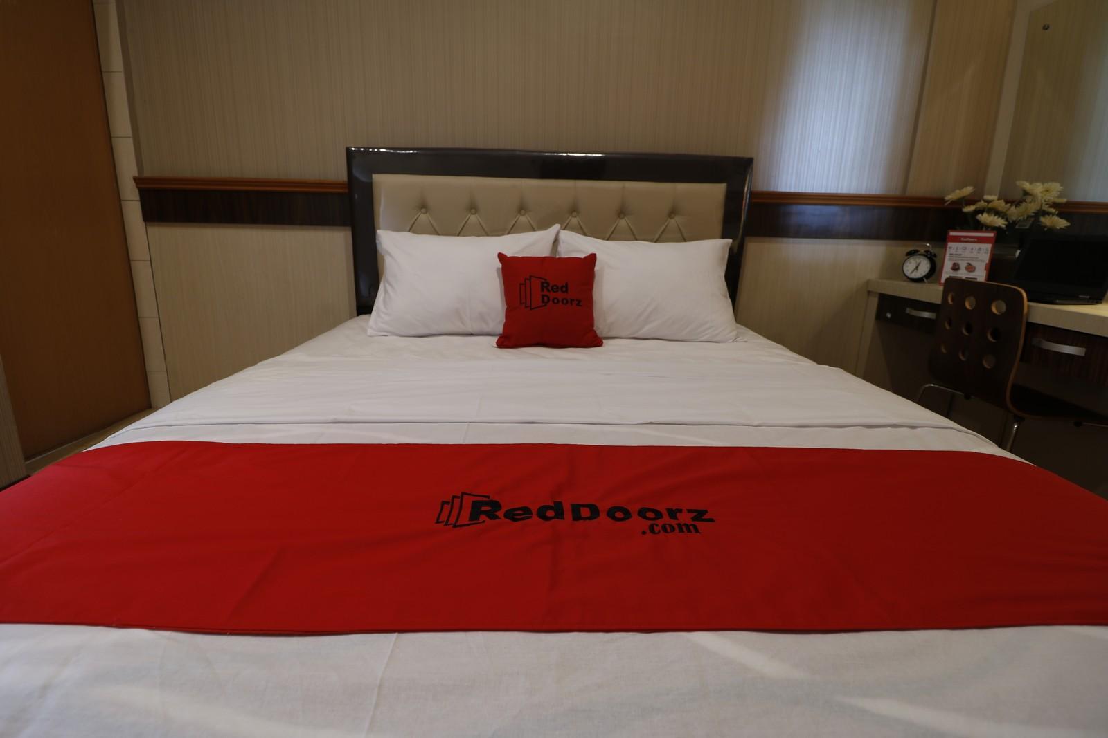 Reddoorz Plus Near Universitas Sumatera Utara Medan Esterno foto